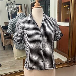 Black and White Gingham Seersucker Blouse Size 4 Petite